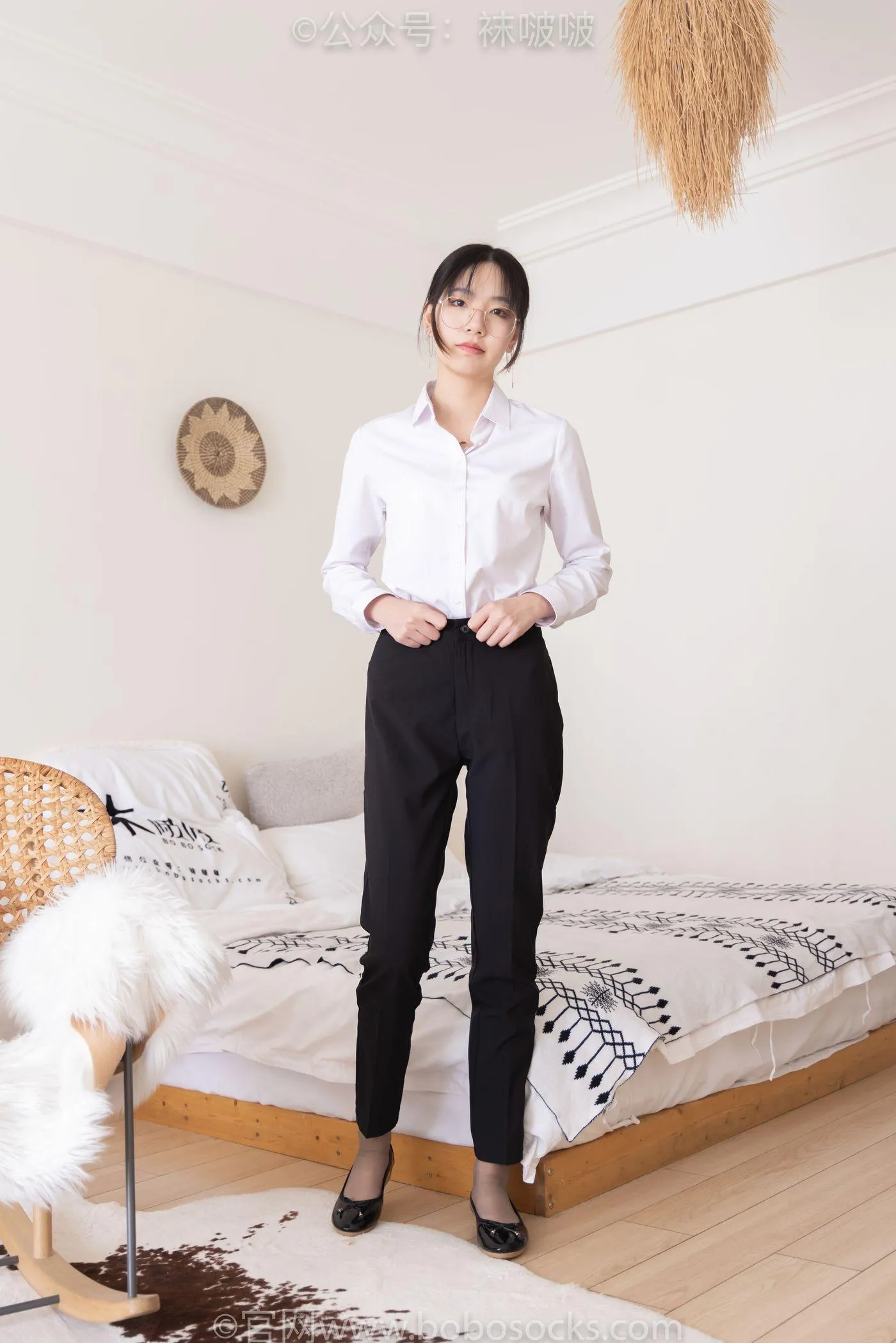[BoBoSocks袜啵啵]NO.085 小甜豆-平底鞋、短灰丝、短肉丝 [140P]插图1